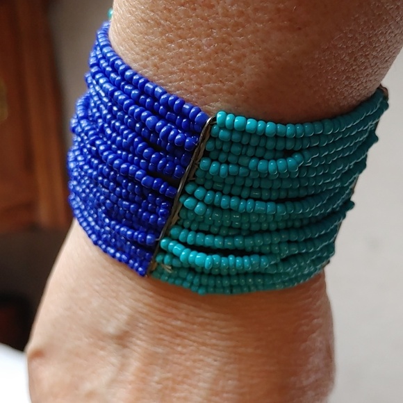 🇨🇦3 For $20🇨🇦WOMEN'S SEED BEAD BRACELET - Picture 1 of 3